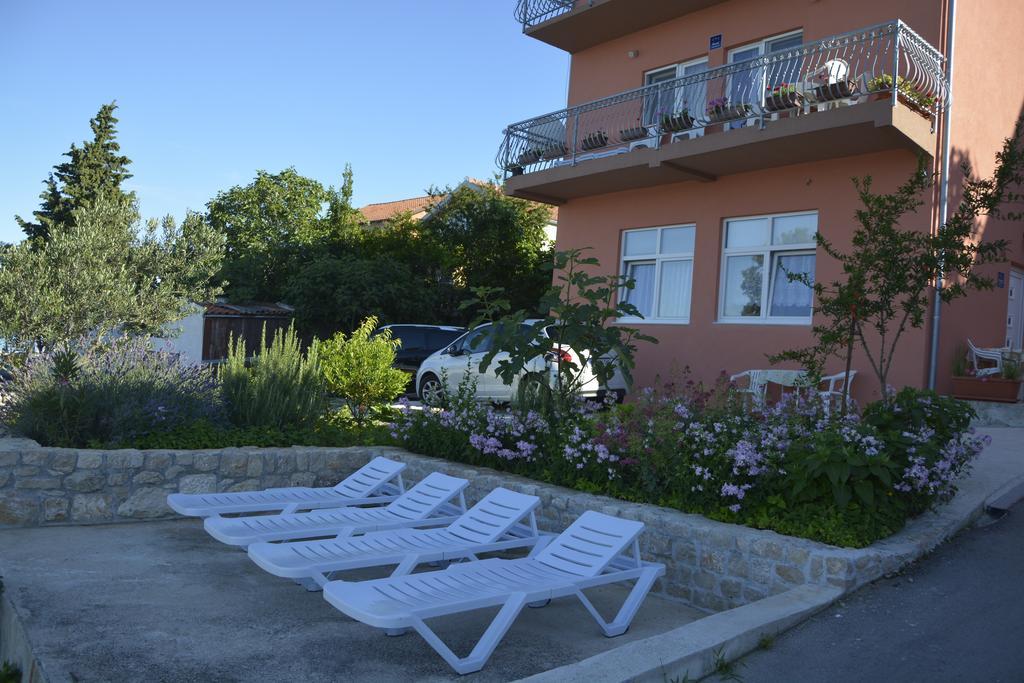 Apartments Soca Sibenik Luaran gambar