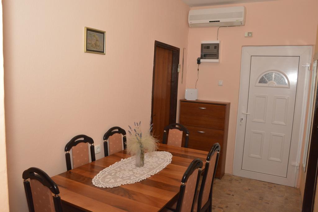 Apartments Soca Sibenik Luaran gambar